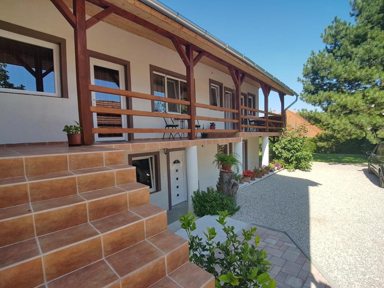 Villa Nora Hévíz المظهر الخارجي الصورة
